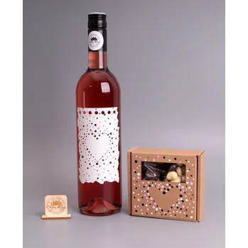 Víno Set - víno + mlsná krabička - Puntíkované srdce víno: Chardonnay - polosuché