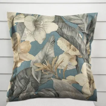 Povlak na polštářek Dekorační povlak na polštář s lemem Porto PRT-005 Květy a listy na tmavě modrém 50 x 60 cm