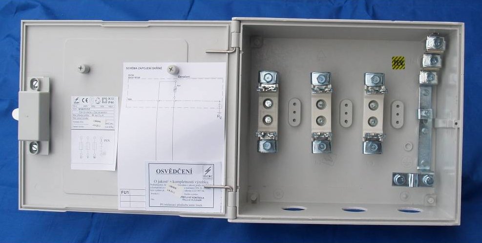 Distribuční rozvaděč přípojkový pro připojení do 50 mm2 SP100/PVP1P 3X100A /SPP 2,1/A/ kód 5031001