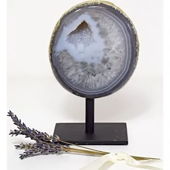 Přírodní kámen ACHÁT NA KOVOVÉM PODSTAVCI 0,87 KG