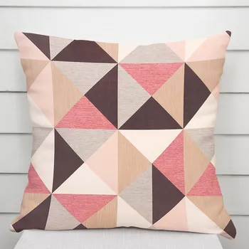 Povlak na polštářek Sametový povlak na polštář Tamara TMR-048 Růžovo-hnědo-šedé trojúhelníky 50 x 60 cm