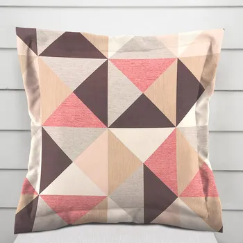 Povlak na dekorativní polštářek Sametový povlak na polštář s lemem Tamara TMR-048 Růžovo-hnědo-šedé trojúhelníky 40 x 40 cm