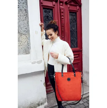 Kabelka Velká kabelka MANA MANA Minimalistická Rudá/Černá kůže