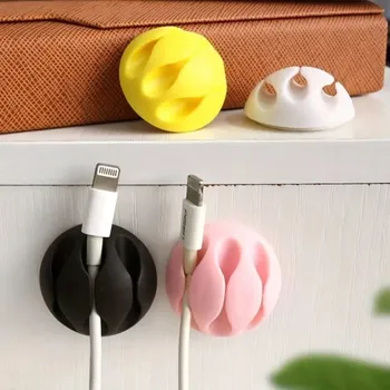 Klip / Držák na kabely nabíječky telefonu, tabletu - pro 3 kabely GSM