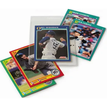 Karetní hra OBALY NA KARTY TCG PEVNÉ POUZDRO OCHRANNÉ 100 KUSŮ 76x102mm LEUCHTTURM