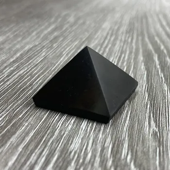 Pyramida Šungit malá leštěná 27x27mm| 15g |