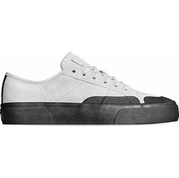 Pánská obuv Boty Globe SURPLUS Undyed/Black velikost 40.5