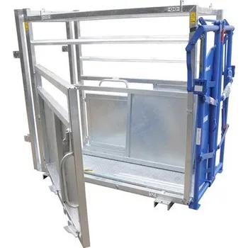 Fixační klec pro skot s čelem Priefert a bočním výstupem, pozinkovaná, bez koše