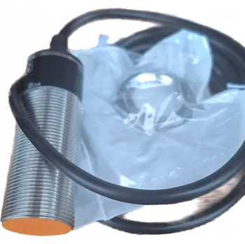 Indukční snímač IFM II0096, M30, dosah 10 mm, NC, IP67