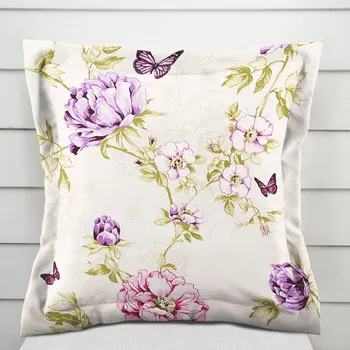 Povlak na dekorativní polštářek Bavlněný povlak na polštář s lemem Sandra SA-532 Fialové květiny s motýlky na světle krémovém 40 x 60 cm