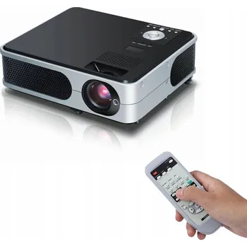 ODOLNÝ A PRAKTICKÝ DÁLKOVÝ OVLADAČ K PROJEKTORU