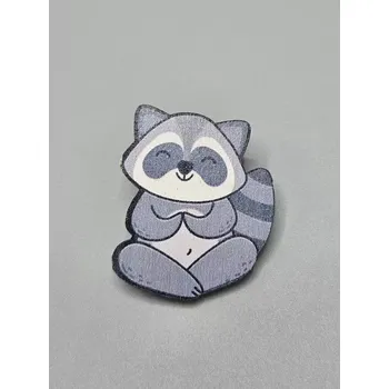 Brož Mýval - dřevěná brož