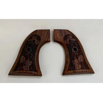 střenky Chiappa SAA6 a SSA9 - Ořechové dřevo s rytinou