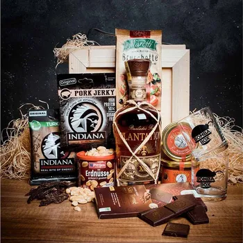 Dárkový potravinový koš Bedna s rumem Plantation