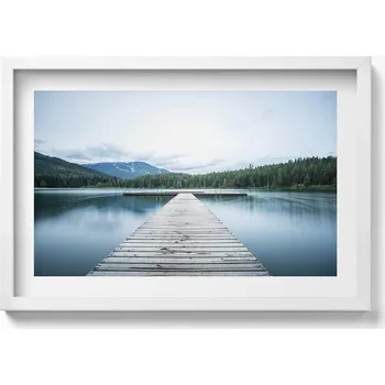 Obraz Nástěnný obraz v bílém rámu Dřevěné molo na jezeře v horách 60x40 cm