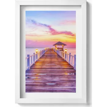 Obraz Elegantní obraz do obýváku v bílém rámu Zalesněný most v přístavu 20x30 cm