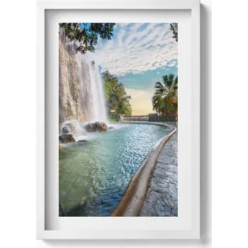 Obraz Obraz dekorace na zeď Vodopád v Parc de la Colline du Chateau 40x60 cm