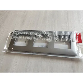 Rámeček trojitý Legrand šedý