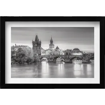 Obraz Elegantní obraz v černém rámu s výhledem na Karlův most Praha 30x20 cm