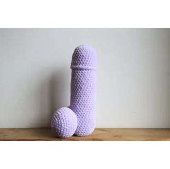 Žertovný předmět Háčkovaný penis DickObraz - háčkovaný pindík Světle fialový