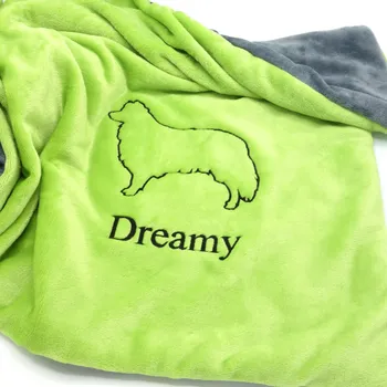 Pelíšek pro psa Luxusní plyšová deka pro psa – border kolie Barva deky: khaki, Velikost deky: 100 x 70 cm, Výšivka: Jméno pejska + silueta border kolie