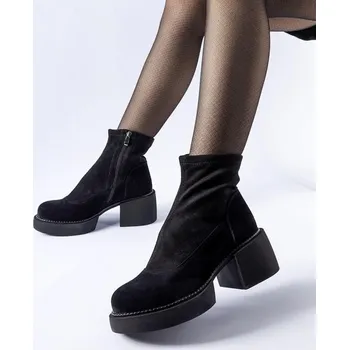 Dámské polobotky Boty na podpatku model 206495 Solea 39