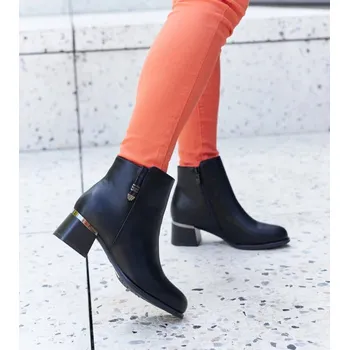 Dámské polobotky Boty na podpatku model 206548 Solea 40