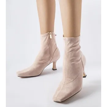 Dámské polobotky Boty na podpatku model 204738 Solea 36