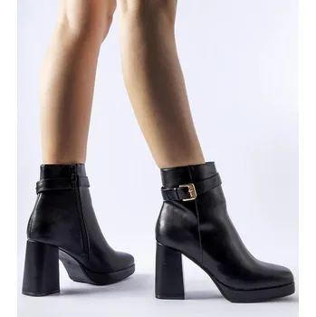 Dámské polobotky Boty na podpatku model 204725 Solea 39