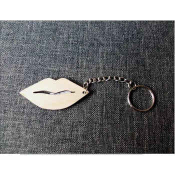 DCH Přívěsek - pusa