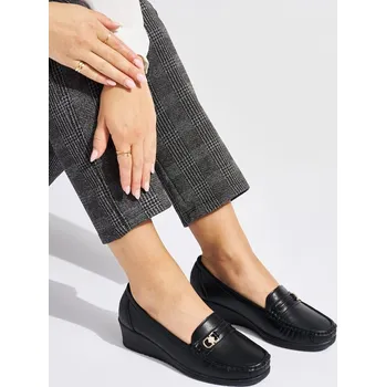 Dámské mokasíny Krásné černé dámské mokasíny na klínku 39