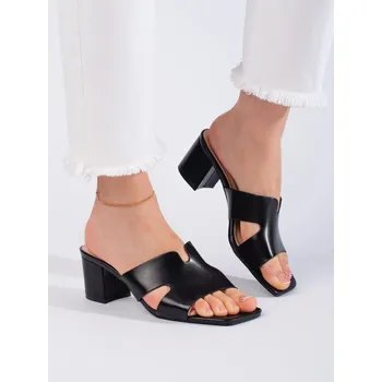 Dámské žabky Krásné dámské černé nazouváky na širokém podpatku 39