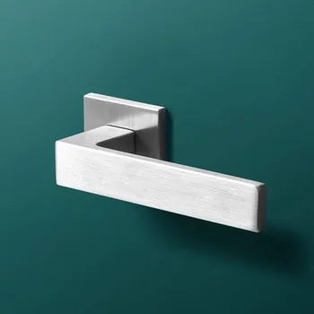 Dveřní kování Klika Spark Fit - chrom kartáčovaný