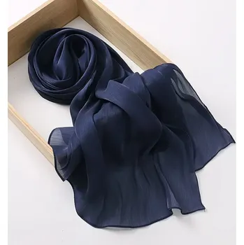 Šála lesklý společenský přehoz přes ramena - šál na ples Barva: Tmavě modrá