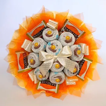 Věnec Ateliér Confetti Kytice z dámských ponožek - Samanta Velikost ponožek: 35-38