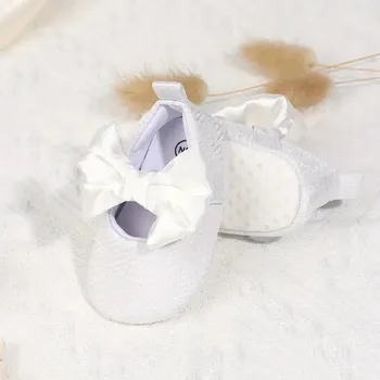 Capáčky Botičky Deco velikost 10 cm, bílé