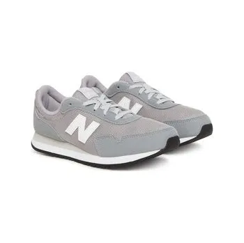 Dámské tenisky New Balance Sneakersy GC323GR Šedá 37_5