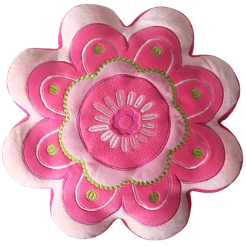 Doplněk pro panenku Polštář Květ 38 cm