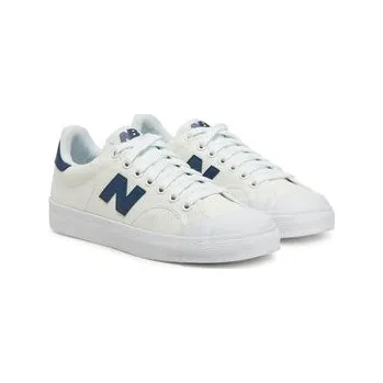 Pánské tenisky New Balance Plátěnky BB100CNV Bílá 37_5