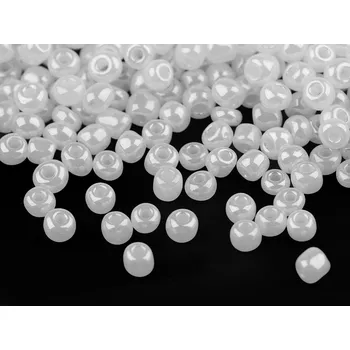 Dětské navlékací korálky Rokajl 5/0 - 4,5 mm perleťový, neprůhledný, malé, 141 bílá lesk