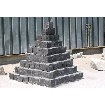 Dlažba Žulová kostka - Černá štípaná Velikost: 15/17