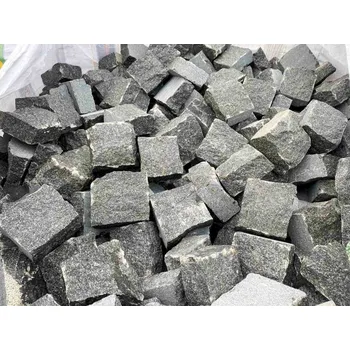 Dlažba Dlažební kostky štípané, gabro černo-šedá, 8x8x3