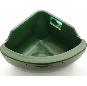 EUROFARM 3259 Plastový žlab pro koně rohový zelený 31 l bez hrany proti okusu