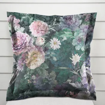 Povlak na polštářek Dekorační povlak na polštář s lemem BM-010 Velké fialové květy na tmavě zeleném 50 x 60 cm