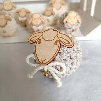 Velikonoční dekorace Háčkovaná ovečka lněná větší (velikonoční dekorace)