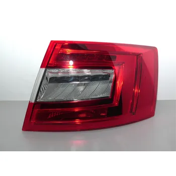 Zadní světlomet HELLA Pravé zadní světlo s LED Octavia III liftback 5E5945112A - Hella