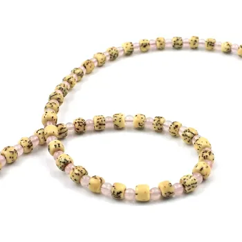 Náhrdelník Náhrdelník z korálků růženínu a areky