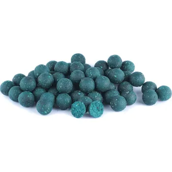 Boilies Krmiva Hulín Wafters Boilies vyvážené korkové Švestka česnek 20 mm 125 g