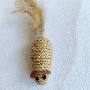 Hračka pro kočku MYŠ HRAČKA PRO KOČKY SISALOVÁ S PÍRKEM 15CM