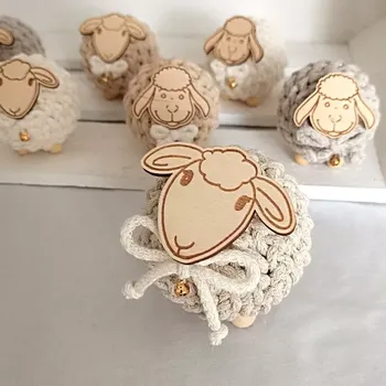 Velikonoční dekorace Háčkovaná ovečka sv. béžová větší (velikonoční dekorace)